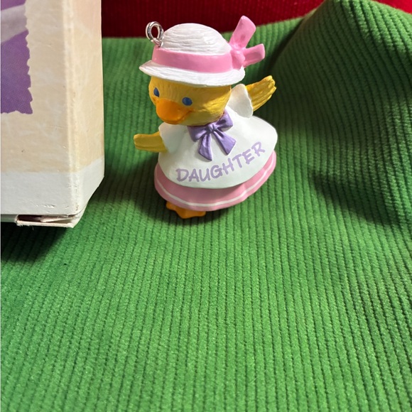 Hallmark Keepsake Ornament Daughter Duck 1995 pink purple - Picture 3 of 7